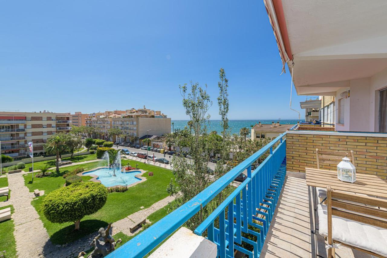 Wintowinrentals Vista Al Mar En Pleno Centro Rincón de la Victoria Exterior photo